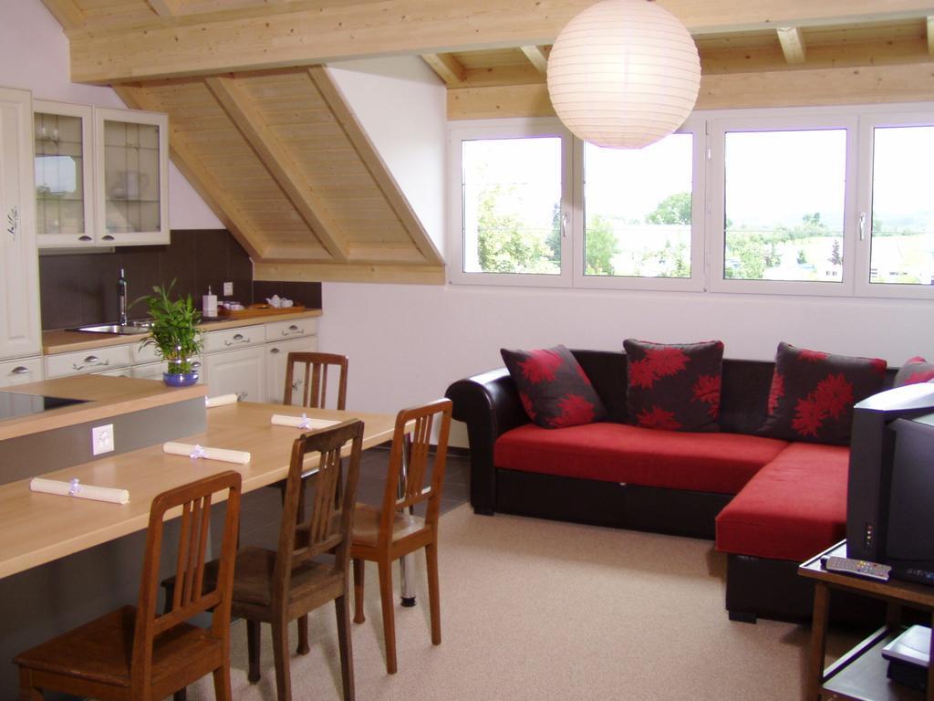 Gaestehaus Am Sonnenfeld Sommeri 部屋 写真
